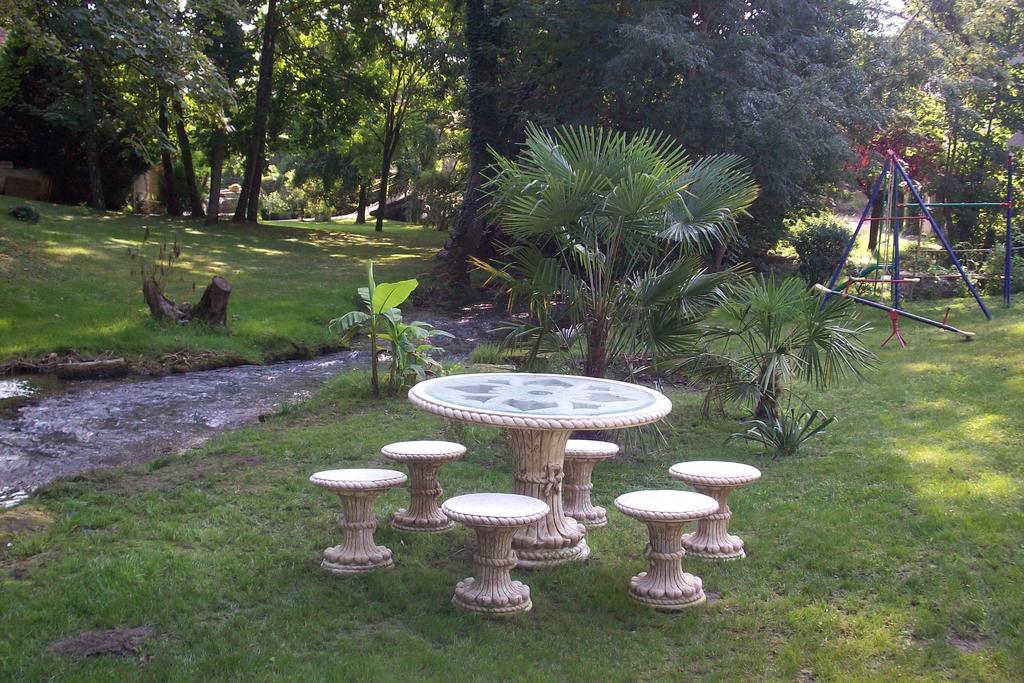 Chambres D'Hotes & Gites Pouget Les Eyzies Zewnętrze zdjęcie